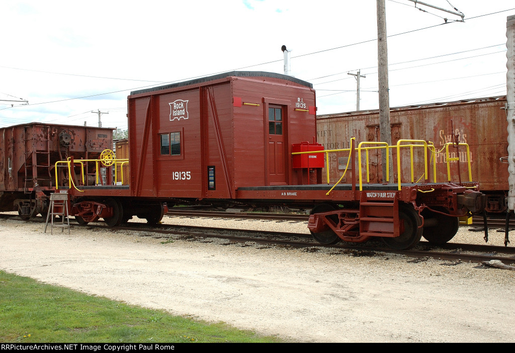 CRIP 19135, Freshly repainted outside braced wood transfer caboose at the Illinois Railway Museum 